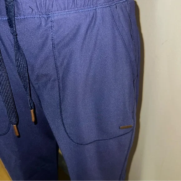 Form by Cherokee Women’s Navy Blue Scrub Set – Top & Bottom - Picture 7 of 13